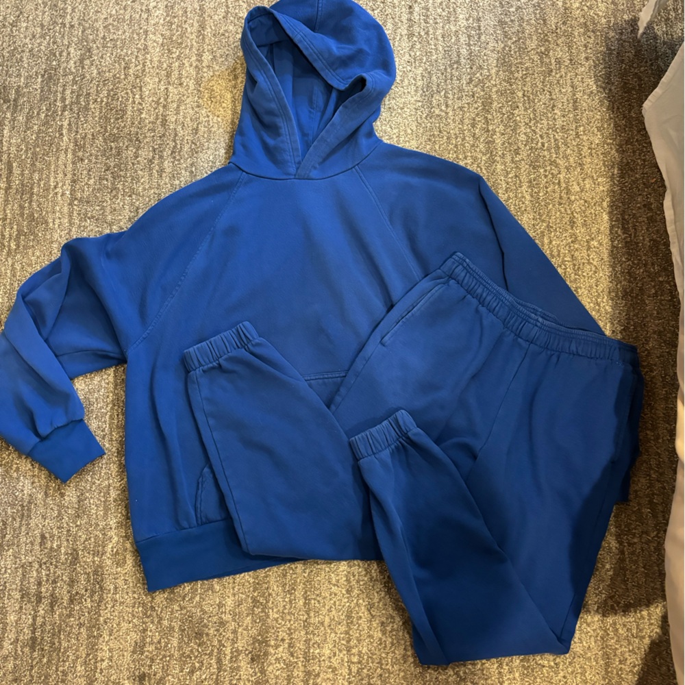 blue sweat set